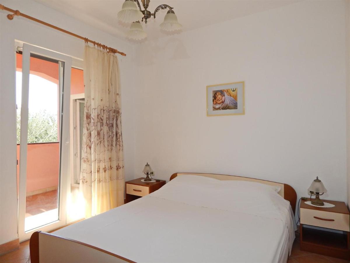 Apartments With A Parking Space Pag - 11358 باغ المظهر الخارجي الصورة