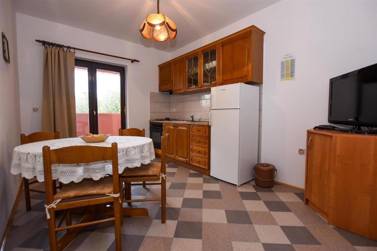 Apartments With A Parking Space Pag - 11358 باغ المظهر الخارجي الصورة