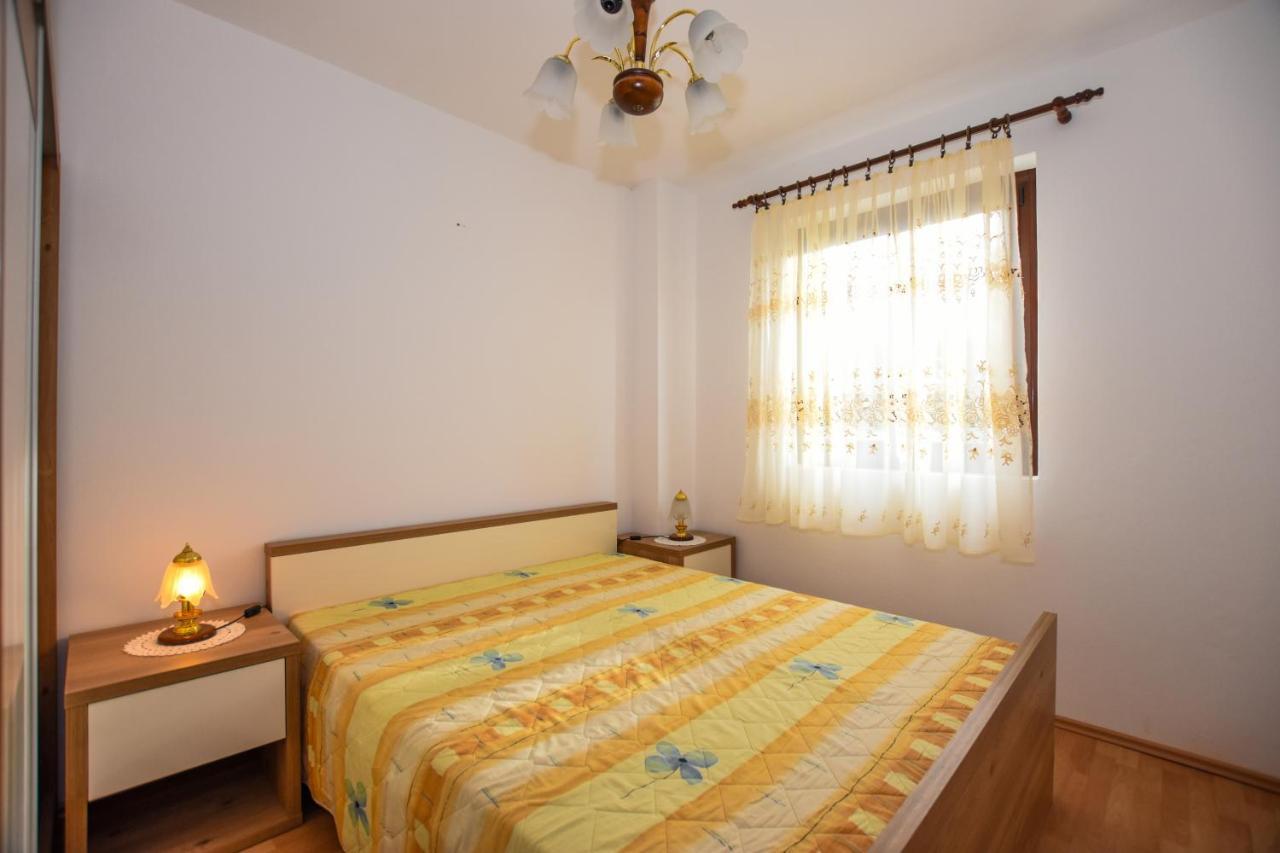 Apartments With A Parking Space Pag - 11358 باغ المظهر الخارجي الصورة